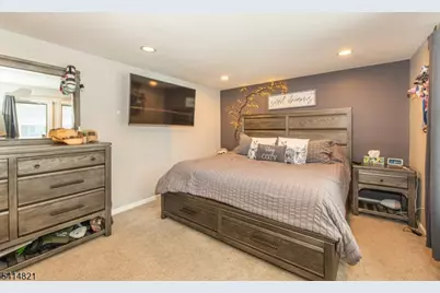 2129 Lakeside Dr W, Vernon, NJ 07422 - Photo 19