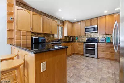 14 Marshall Trl, Hopatcong, NJ 07843 - Photo 7