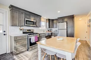 46A Walnut St, Pompton Lakes, NJ 07442 - Photo 3
