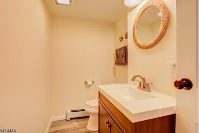 46A Walnut St, Pompton Lakes, NJ 07442 - Photo 15