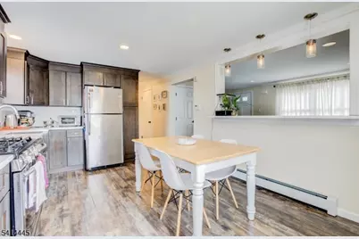 46A Walnut St, Pompton Lakes, NJ 07442 - Photo 9