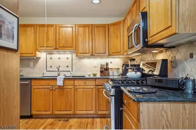 25 Cadence Ct, Morris Township, NJ 07960 - Photo 5