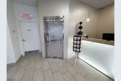 90 W Mount Pleasant Ave, Livingston, NJ 07039 - Photo 7