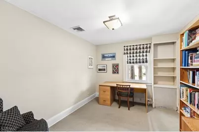 645 Roosevelt St, Westfield, NJ 07090 - Photo 21