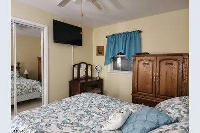 10 Sunrise Ave, Bloomingdale, NJ 07403 - Photo 13