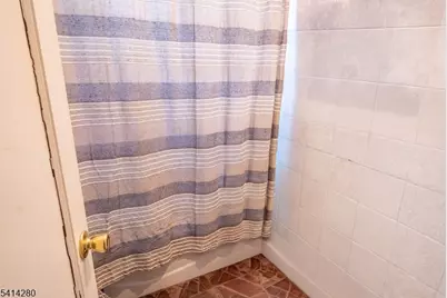 69 Penobscot St, Clifton, NJ 07013 - Photo 9