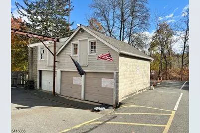 11 Park Pl, Verona, NJ 07044 - Photo 1