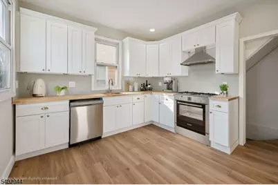 56 Osborne Pl, Irvington, NJ 07111 - Photo 7