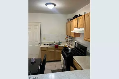 137 Oswald Pl, Union Township, NJ 07088 - Photo 3