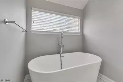 40 Primrose Ln, Long Hill Township, NJ 07933 - Photo 25