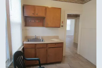 94 Campfield St, Irvington, NJ 07111 - Photo 15