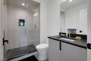 149 Hillcrest Ave, Summit, NJ 07901 - Photo 25