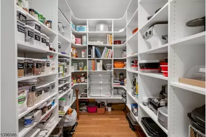 149 Hillcrest Ave, Summit, NJ 07901 - Photo 9