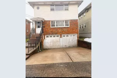 318 Kennedy Dr, Linden, NJ 07036 - Photo 1