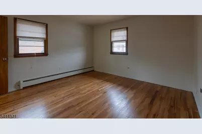 318 Kennedy Dr, Linden, NJ 07036 - Photo 13