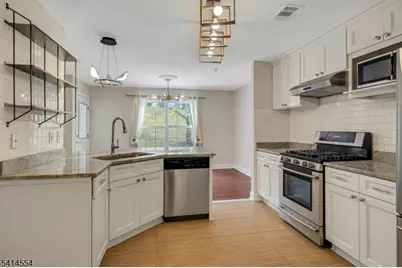 24 Dudley Ct, Green Brook Township, NJ 08812 - Photo 7