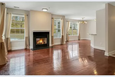 24 Dudley Ct, Green Brook Township, NJ 08812 - Photo 3