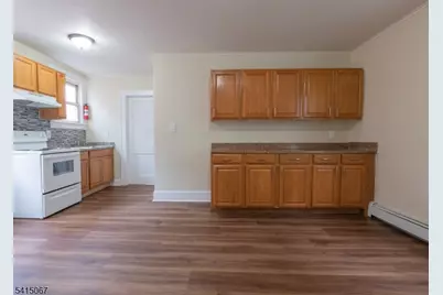 312 High St, Elizabeth, NJ 07202 - Photo 3