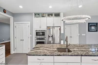 1993 Amwell Rd, Franklin Township, NJ 08873 - Photo 9