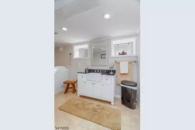 132 W 6th Ave, Roselle, NJ 07203 - Photo 17