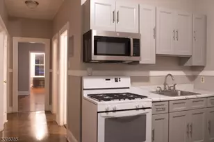 108 Berkshire Pl, Irvington, NJ 07111 - Photo 5