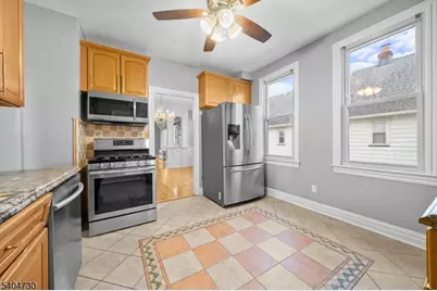 35 Dawson Ave, Clifton, NJ 07012 - Photo 5