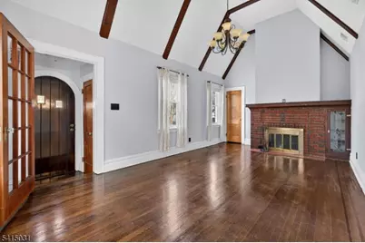 2096 Lentz Ave, Union Township, NJ 07083 - Photo 3