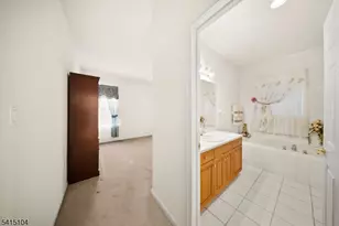 17 Stafford Ln, White Township, NJ 07823 - Photo 23