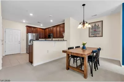 17 Jasmine Ln, Garfield, NJ 07026 - Photo 5