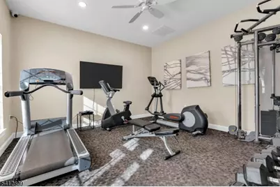 17 Jasmine Ln, Garfield, NJ 07026 - Photo 23