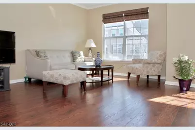 105 Swing Bridge Ln, South Bound Brook Boro, NJ 08880 - Photo 3