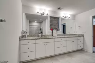 5 E Hartwick Dr, Montgomery Township, NJ 08558 - Photo 19