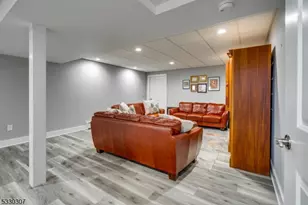 5 E Hartwick Dr, Montgomery Township, NJ 08558 - Photo 9