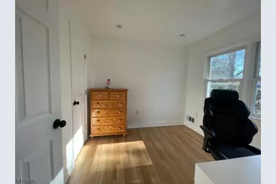 11 Raymond Pl, Hawthorne, NJ 07506 - Photo 15