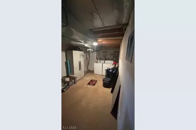 606 Robin Rd, Hillsborough Township, NJ 08844 - Photo 15