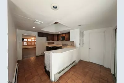 28 Deer Trail Lake Rd, Hardyston Township, NJ 07460 - Photo 11