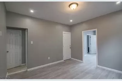 127 Brookwood St #2, East Orange, NJ 07018 - Photo 3