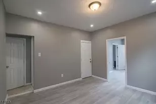 127 Brookwood St, East Orange, NJ 07018 - Photo 3