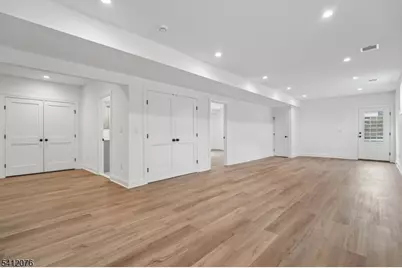 4 Plymouth Dr, Livingston, NJ 07039 - Photo 25