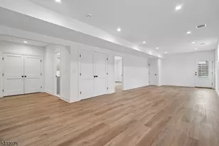 4 Plymouth Dr, Livingston, NJ 07039 - Photo 25