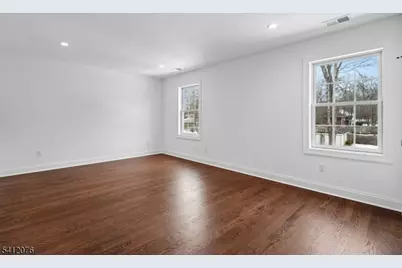 4 Plymouth Dr, Livingston, NJ 07039 - Photo 21