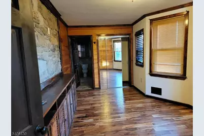 906 Center St, Scotch Plains Township, NJ 07076 - Photo 3