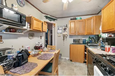 81 Larch St, Woodbridge Township, NJ 07064 - Photo 5