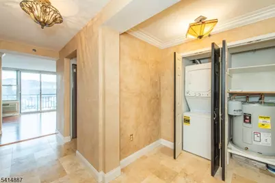 300 Main St #915, Little Falls Township, NJ 07424 - Photo 3