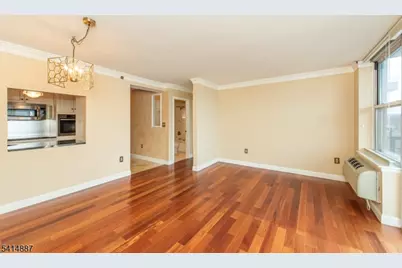 300 Main St #915, Little Falls Township, NJ 07424 - Photo 9