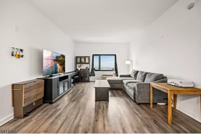 1 Carriage City Plz #1614, Rahway, NJ 07065 - Photo 3