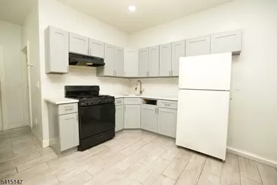 14-16 Hazel Pl, Newark, NJ 07108 - Photo 3