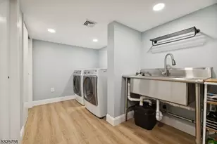 102 Jamestown Rd, Montgomery Township, NJ 08502 - Photo 25