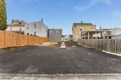 52 Lewis St, Phillipsburg, NJ 08865 - Photo 17