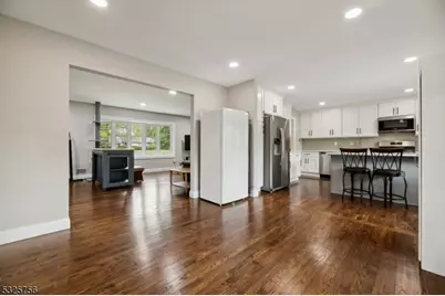 102 Jamestown Rd, Montgomery Township, NJ 08502 - Photo 9